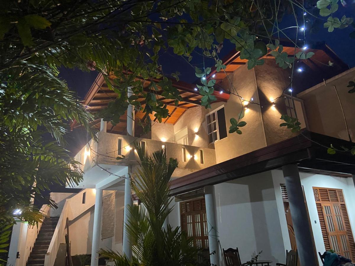 Mirissa Gold Rush Villa Εξωτερικό φωτογραφία
